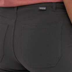 Patagonia Skyline Traveler Shorts Dame -Osprey Butikk 57925 BLK SMPKT2 2