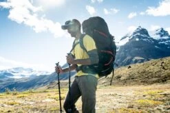 Osprey Aether Plus 100 Fjellsekk Herre -Osprey Butikk AetherPlus S21 NathanielWilder Expires 09 08 22 06448 web