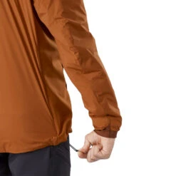 Arcteryx Atom LT Hoody Hettejakke (Herre) -Osprey Butikk Arcteryx Atom LT Hoody Hettejakke Herre modell snorestrammer