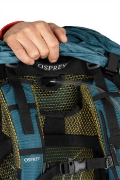 Osprey Atmos AG 65 Tursekk Herre -Osprey Butikk Atmos 65L S22 Detail16 VenturiBlue web 43821120 b13f 461c 8d11 125d9ac70121