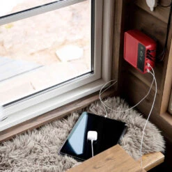 Home 300 Solar System (Solcellebelysning) -Osprey Butikk BRIGHT Home 300 Solar Home System kontrollenhet detalj