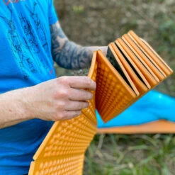 Exped FlexMat Liggeunderlag -Osprey Butikk EXPED FlexMat Liggeunderlag brettes ut