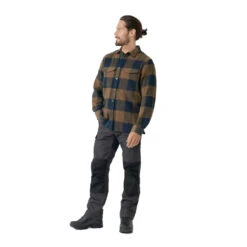 Canada Flanellskjorte (Herre) 12 Canada Flanellskjorte (Herre) -Osprey Butikk Fjellreven Canada Flanellskjorte Herre modell helfigur front