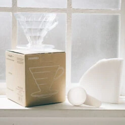 Hario V60 Dripper 02 Kaffedrypper (1-4 Kopper) -Osprey Butikk HARIO V60 Dripper 02 Kaffedrypper vindu
