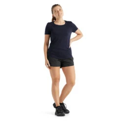 Icebreaker Sphere II SS T-skjorte (Dame) -Osprey Butikk Icebreaker Sphere II SS T skjorte Dame Black modell helfigur