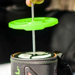 Jetboil Kaffepresser (tilbehør) -Osprey Butikk Jetboil Kaffepresser i kjelen