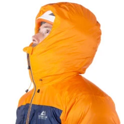 Mountain Equipment Kryos Dunjakke Herre -Osprey Butikk Mountain Equipment Kryos Dunjakke Herre Mango Medieval hette detalj