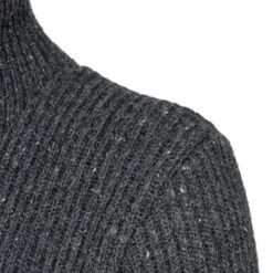 Fitjar Villmarksgenser (Unisex) -Osprey Butikk Norlender Fitjar Villmarksgenser Charcoal detaljbilde