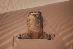 Osprey Talon Earth 22 Dagstursekk -Osprey Butikk OE S22 Talon Earth SAND FINAL SELEZIONE05 web