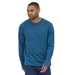 Patagonia L/S P-6 Logo Responsibili-Tee Longsleeve -Osprey Butikk Patagonia LS L6 Logo Responsibili Tee Herre Wavy Blue modell
