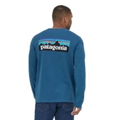 Patagonia L/S P-6 Logo Responsibili-Tee Longsleeve -Osprey Butikk Patagonia LS P6 Logo Responsibili Tee Herre Wavy Blue modell bak
