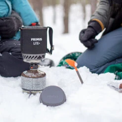 Primus Lite+ Komplett Stormkjøkken (500 Ml) -Osprey Butikk Primus Lite Plus Komplett Stormkjokken ute paa tur
