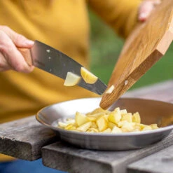 Primus CampFire Cutting Set -Osprey Butikk Primus Campfire Cutting Set poteter