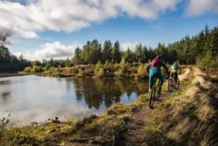 Osprey Siskin 12 Hydreringssekk Herre -Osprey Butikk Siskin Salida Series Hero web