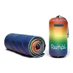 Rumpl The Original Puffy Blanket Turpledd (Rainbow Fade) -Osprey Butikk TPPB RF1 1 OGPuffy RainbowFade Roll web res jpg