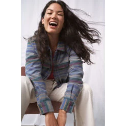 United By Blue Responsible Flanellskjorte - Pacific-Stripe (Dame) -Osprey Butikk United By Blue Responsible Flanellskjorte Dame Pacific Stripe modell ler