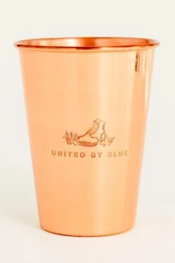 United By Blue Copper Tumber Take A Hike -Osprey Butikk coppertumbler takeahike2 2000x d7e08fc7 02d6 4eed 8467 33b7d018bea3