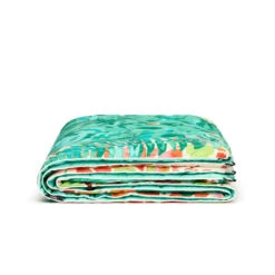 Rumpl The Original Puffy Blanket Turpledd (Moroccan Palm) -Osprey Butikk rumpl printed original 1 person original puffy blanket moroccan palm tppb mp1 1 28857734758472 jpg